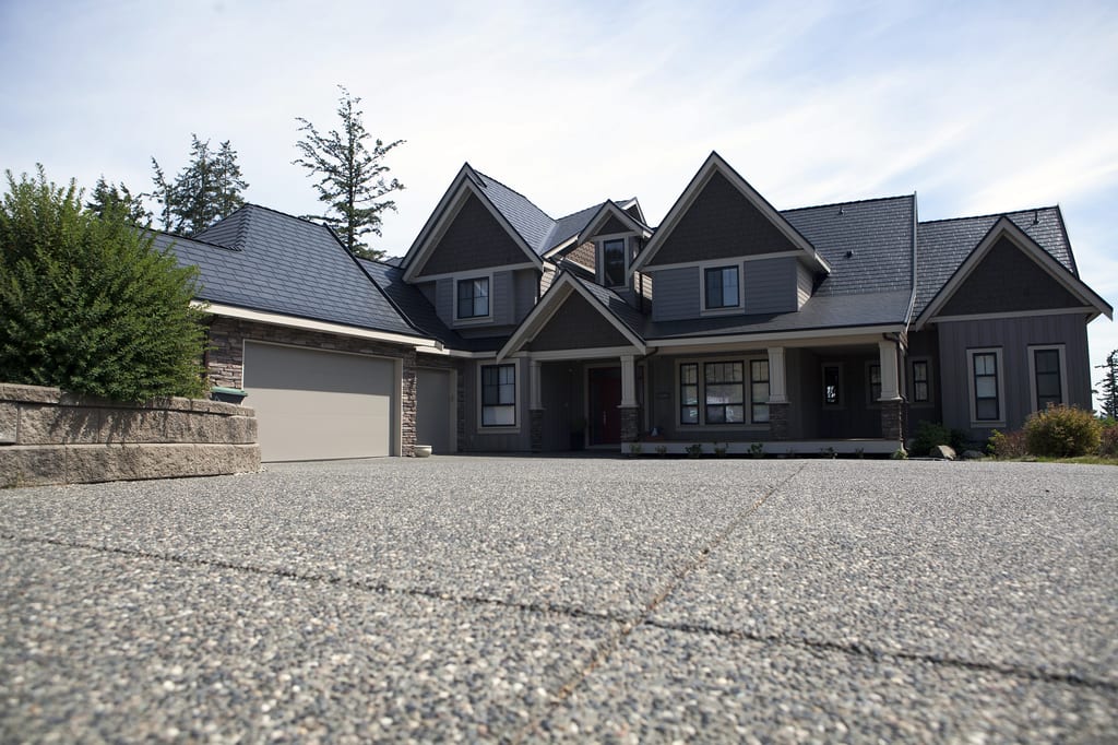 Interlock Aluminum Slate Metal Roofing – Black | Cloverdale, BC (Street view)