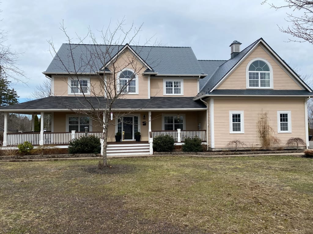 Deep Charcoal Interlock Slate aluminum roof on the home, Kentville, Nova Scotia