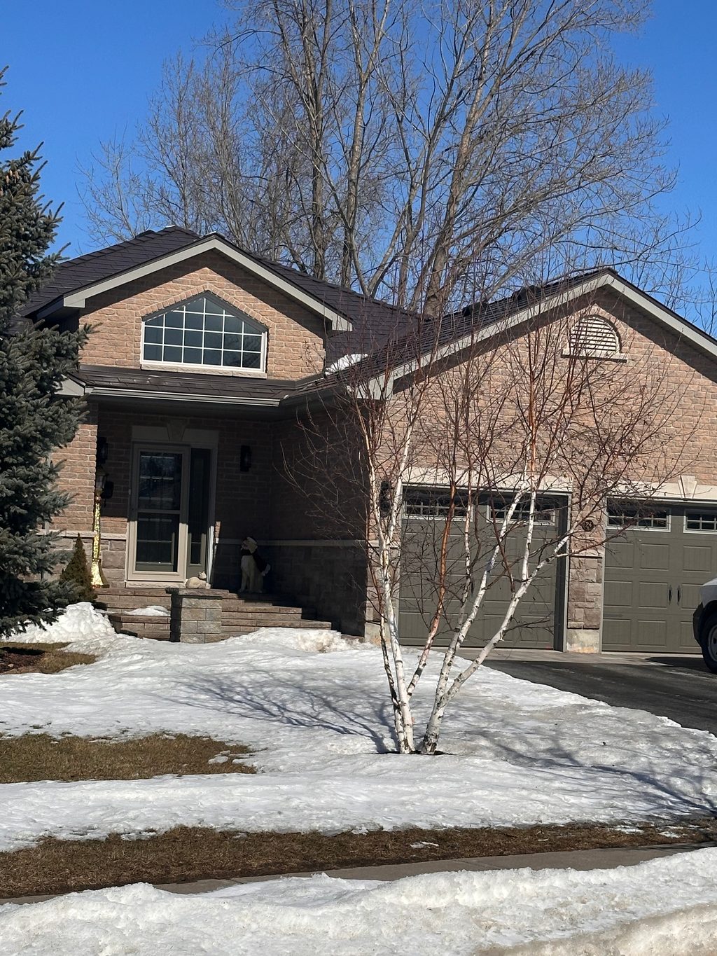 Interlock Aluminum Slate Metal Roofing – Tudor Brown | Picton, ON (Street view)