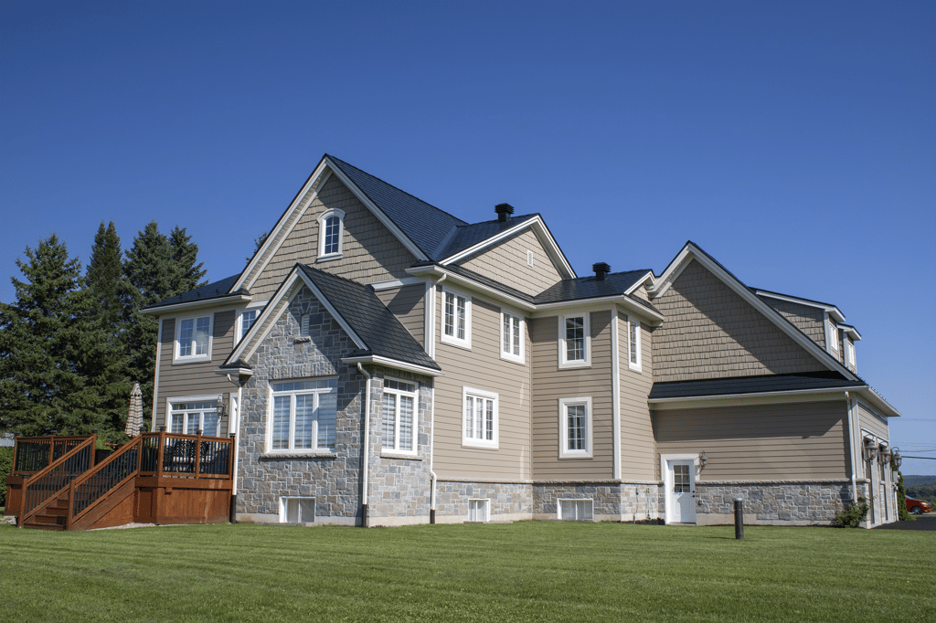 Interlock Aluminum Slate Metal Roofing – Black | Coldwater, ON (Front elevation)