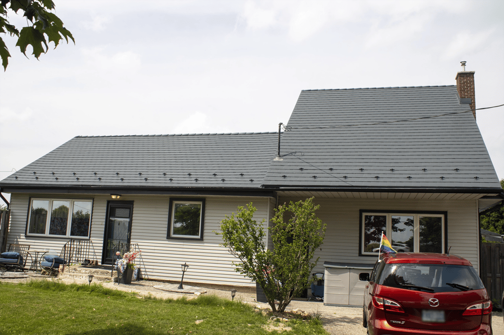 Interlock Aluminum Slate Metal Roofing – Deep Charcoal | Mono, ON (Rear elevation)