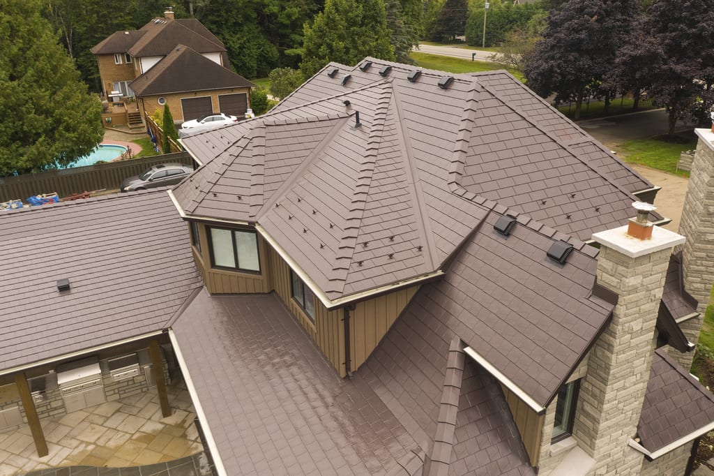 Interlock Aluminum Slate Metal Roofing – Tudor Brown | Bradford, ON (Snow guard detail)