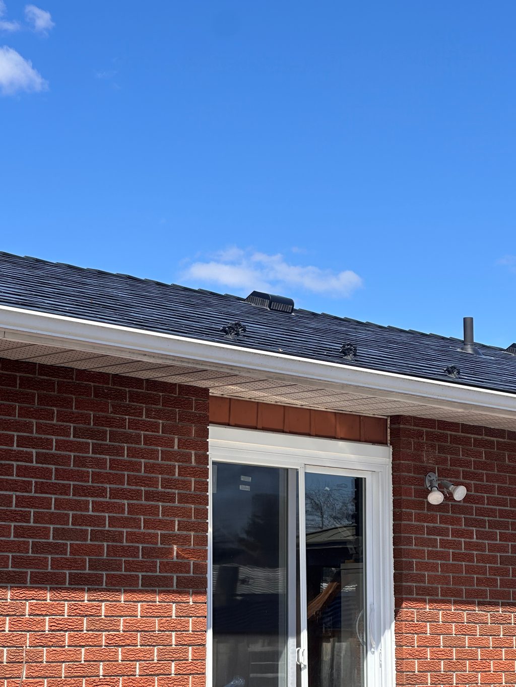 Interlock Aluminum Slate Metal Roofing – Black | Chesterville, ON