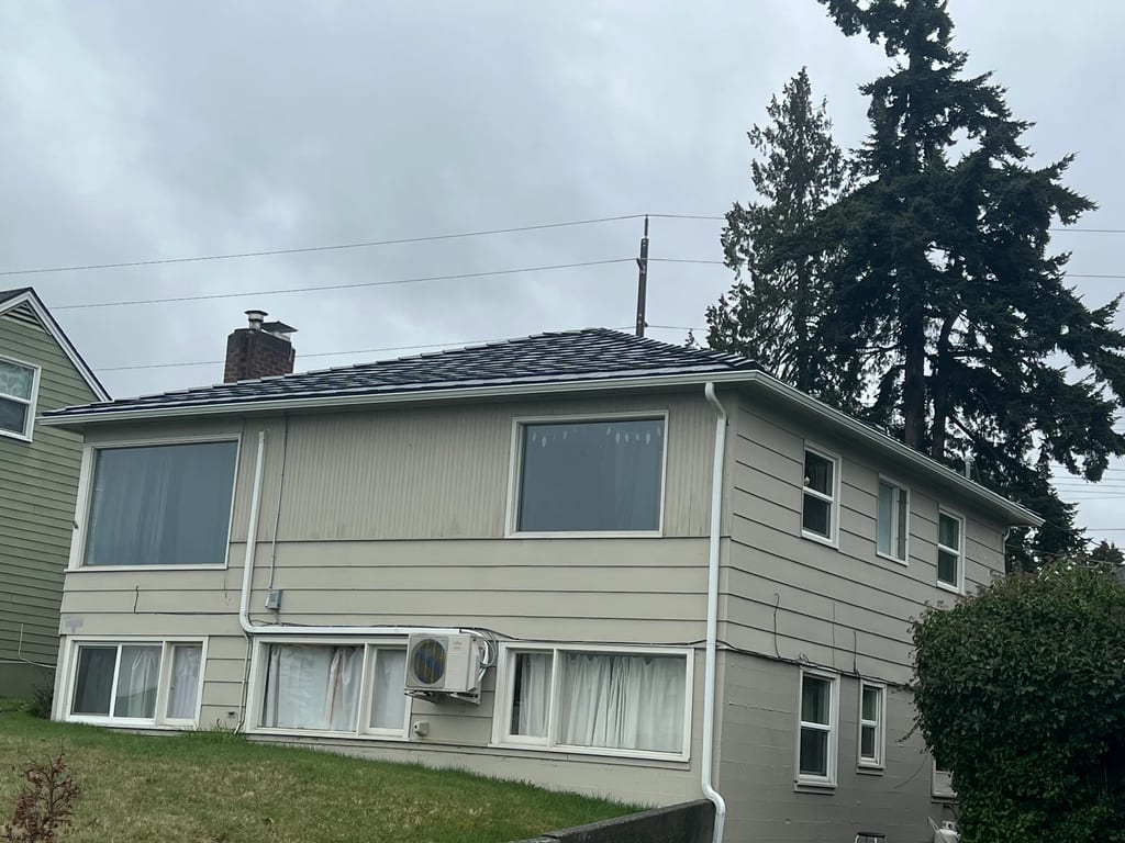 Interlock Aluminum Shake Metal Roofing – Black | Port Angeles, WA (After)