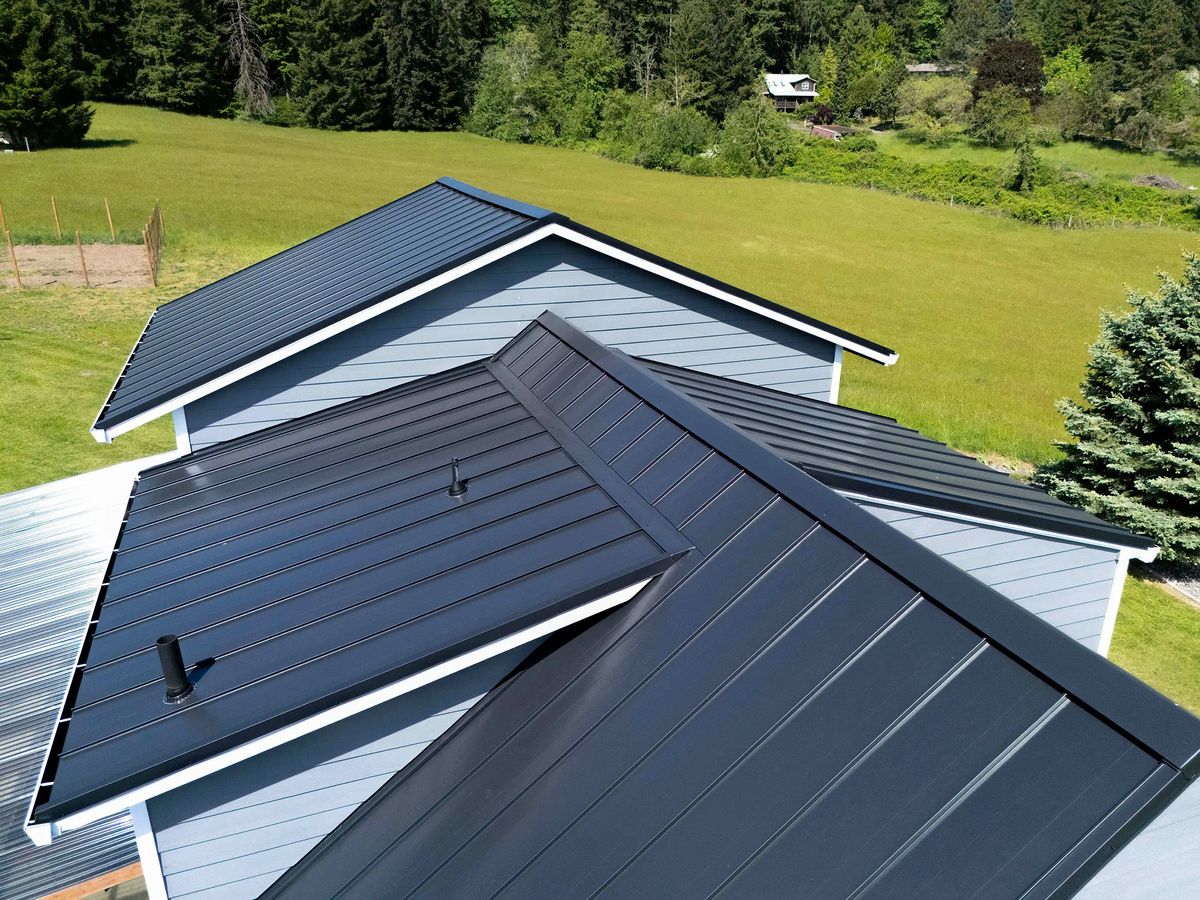 Black Standing Seam Above the Lower Columbia — Warren, OR
