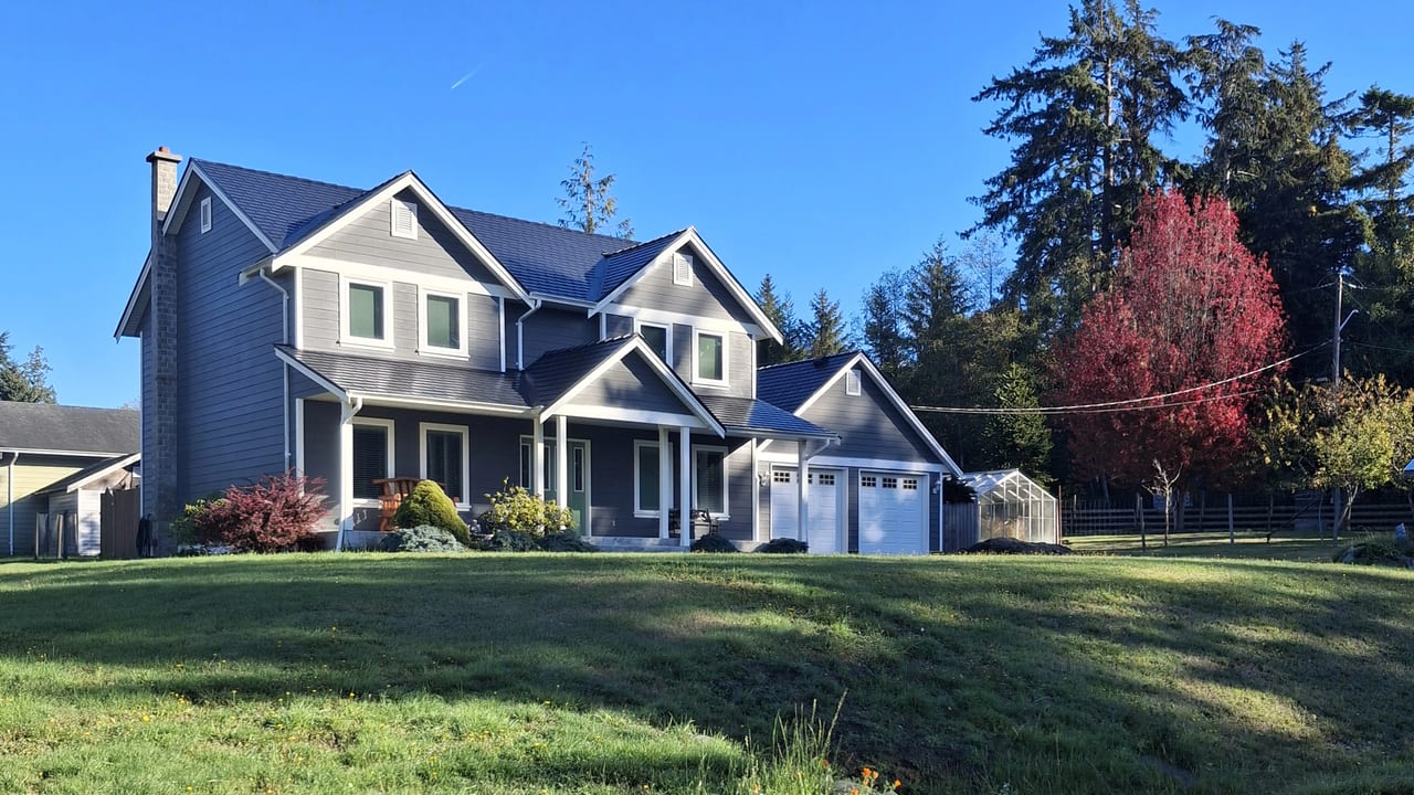 Interlock Aluminum Slate Metal Roofing – Black | Sooke, BC (Front-left elevation)