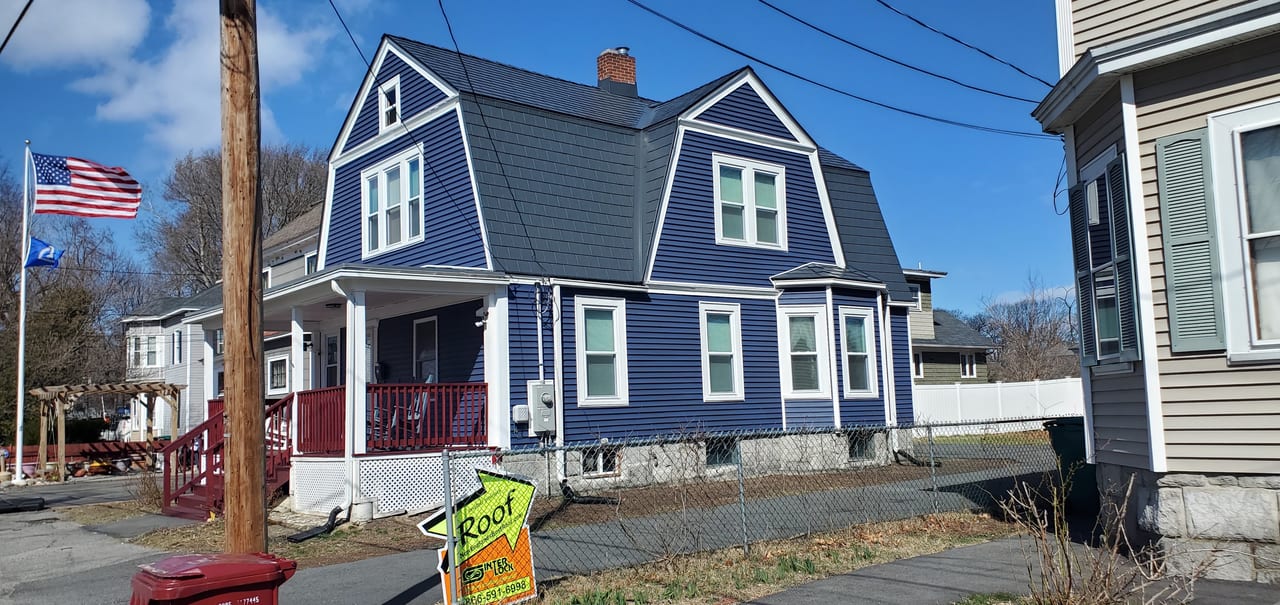 Interlock Aluminum Slate Metal Roofing – Deep Charcoal | Lowell, MA (Front-right elevation)