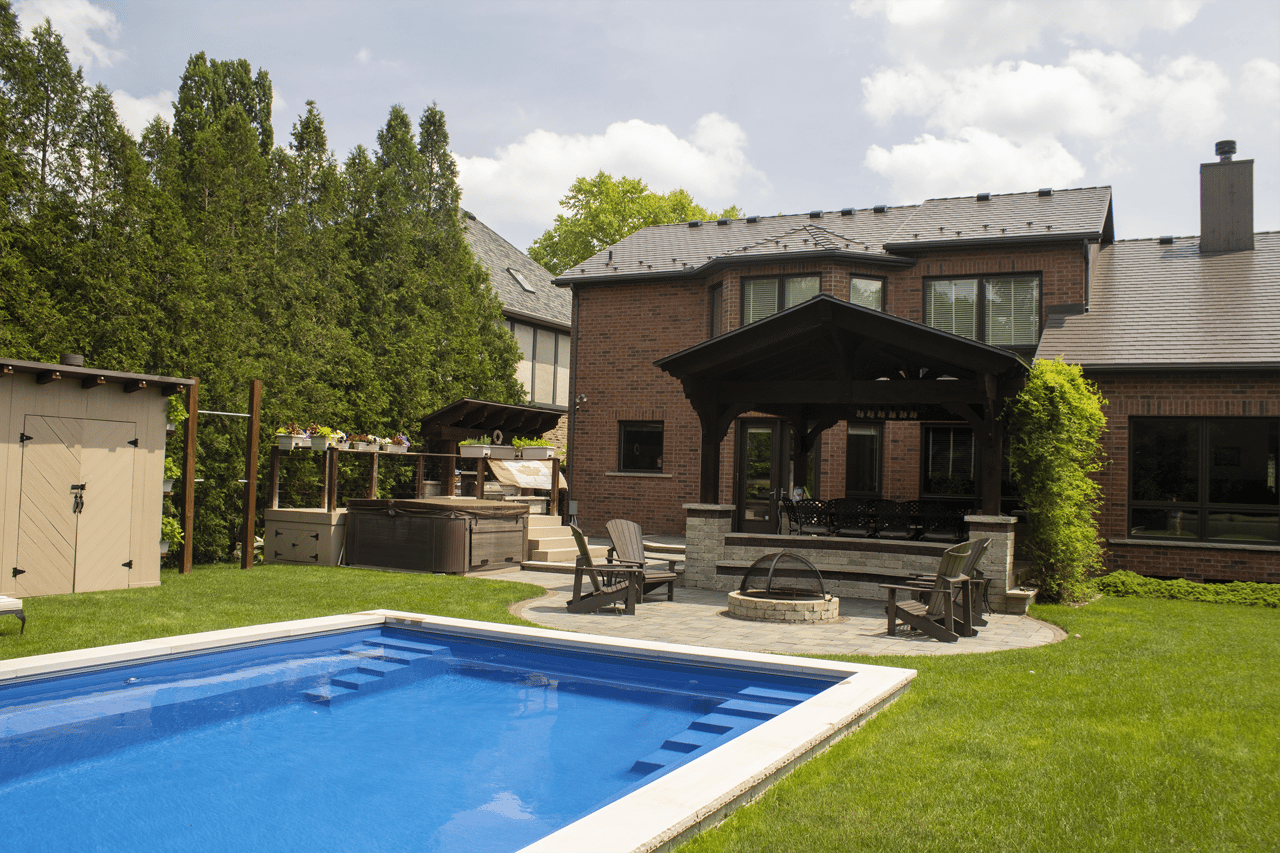 Interlock Aluminum Slate Metal Roofing – Tudor Brown | London, ON (Rear elevation)