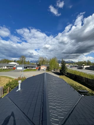 Interlock Aluminum Shake Metal Roofing – Black | Anchorage, AK (Ridge line)