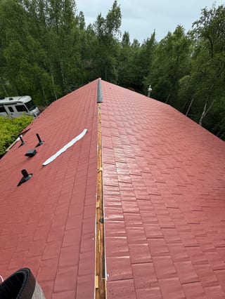 Interlock Aluminum Cedar Shingle Metal Roofing – Tile Red | Chugiak, AK (Full roof overview)