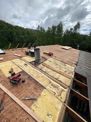 Interlock Aluminum Cedar Shingle Metal Roofing – Tile Red | Chugiak, AK (Full roof overview)