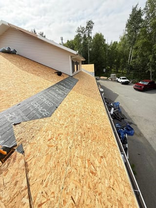 Interlock Aluminum Slate Metal Roofing – Black | Palmer, AK (During installation)