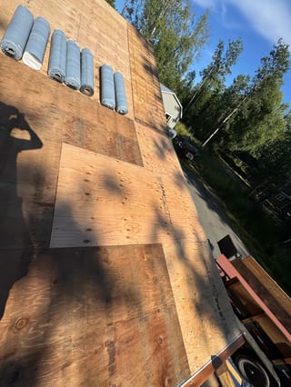 Interlock Aluminum Shake Metal Roofing – Copper Penny | Wasilla, AK (During installation)