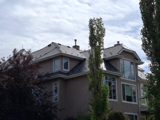 Interlock Aluminum Slate Metal Roofing – Deep Charcoal | Calgary, AB (Left elevation)