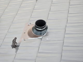 Interlock Aluminum Cedar Shingle Metal Roofing – Tudor Brown | Rocky Mountain House, AB (Vent flashing detail)