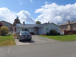 Interlock Aluminum Slate Metal Roofing – Musket Grey | Victoria, BC (Street view)