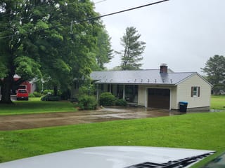 Interlock Aluminum Shingle Metal Roofing – Charcoal Grey | Pittsfield, MA