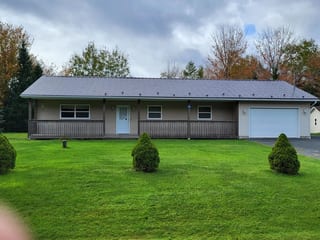 Colonial Brown Interlock Slate aluminum roof on the home, Enfield, Nova Scotia