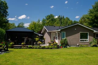 Interlock Aluminum Slate Metal Roofing – Black | Bracebridge, ON (Rear elevation)