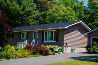Interlock Aluminum Slate Metal Roofing – Black | Bracebridge, ON (Front-right elevation)