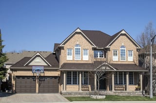 Interlock Aluminum Shake Metal Roofing – Colonial Brown | Oakville, ON (Front elevation)