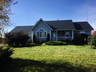 Interlock Aluminum Slate Metal Roofing – Black | Mount Forest, ON (Front elevation)
