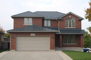 Interlock Aluminum Cedar Shingle Metal Roofing – Deep Charcoal | Cambridge, ON (Front elevation)