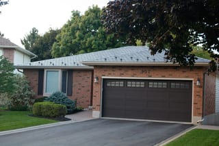 Interlock Aluminum Slate Metal Roofing – Colonial Brown | Kingston, ON (Front-right elevation)
