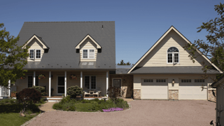 Interlock Aluminum Slate Metal Roofing – Musket Grey | Bethany, ON (Front elevation)