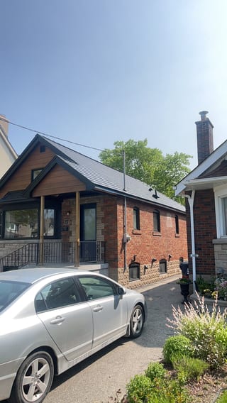 Interlock Aluminum Slate Metal Roofing – Black | Toronto, ON (Front-right elevation)