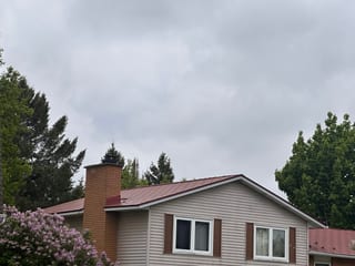 Interlock Aluminum Shingle Metal Roofing – Tile Red | Munster, ON (Front-left elevation)