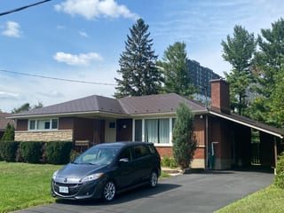 Interlock Aluminum Shingle Metal Roofing – Colonial Brown | Ottawa, ON (Street view)