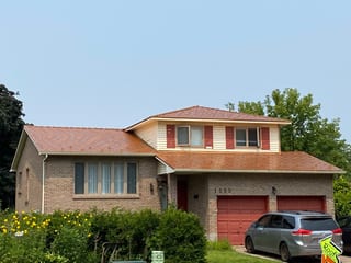 Interlock Aluminum Slate Metal Roofing – Copper Penny | Gloucester, ON (Front elevation)