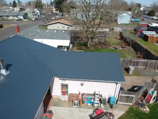 Interlock Aluminum Cedar Shingle Metal Roofing – Deep Charcoal | Junction City, OR