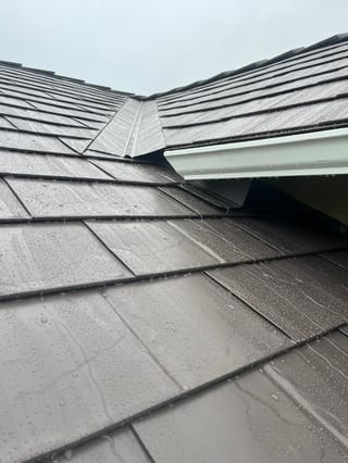 Interlock Aluminum Slate Metal Roofing – Tudor Brown | Seaside, OR