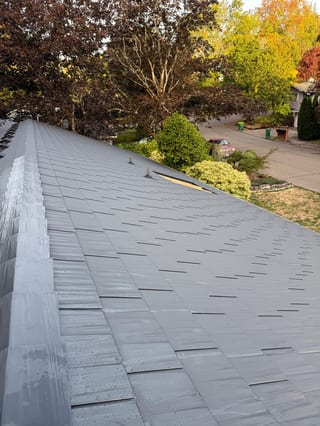 Interlock Aluminum Cedar Shingle Metal Roofing – Black | Tigard, OR