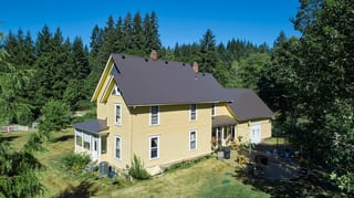 Interlock Aluminum Cedar Shingle Metal Roofing – Tudor Brown | Longview, WA (Front elevation)