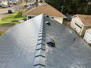 Interlock Aluminum Slate Metal Roofing – Deep Charcoal | Vancouver, WA