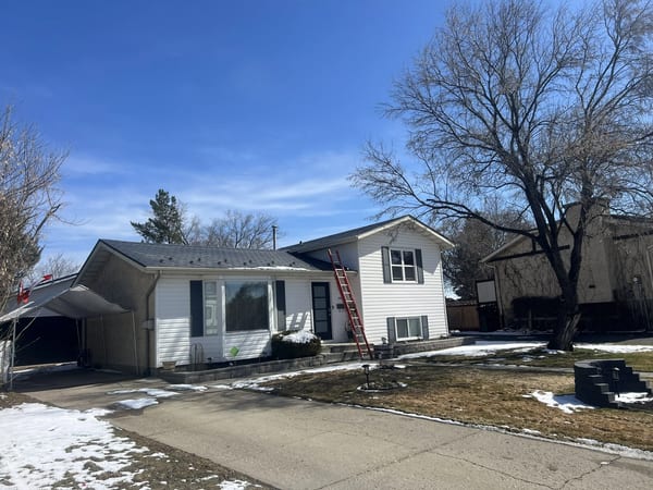 Interlock Aluminum Slate Metal Roofing – Charcoal Grey | Edmonton, AB (Front-left elevation)
