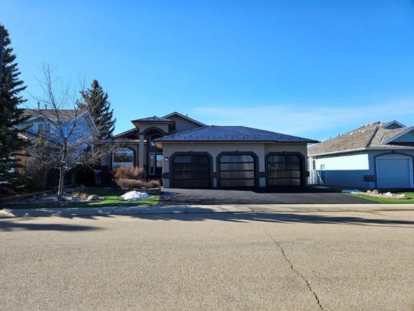 Interlock Aluminum Slate Metal Roofing – Black | Red Deer, AB (Front elevation)