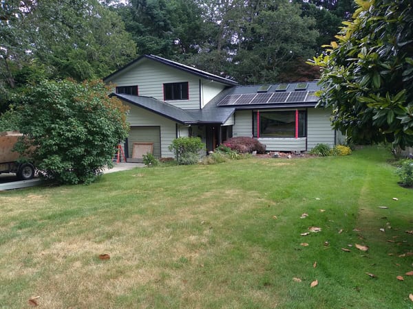 Interlock Aluminum Slate Metal Roofing – Black | Victoria, BC (Street view)
