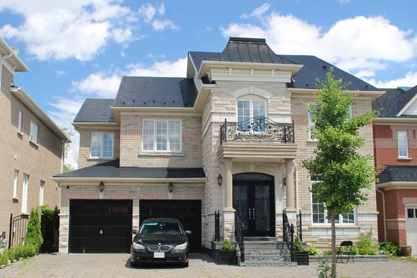 Interlock Aluminum Slate Metal Roofing – Black | Markham, ON (Front elevation)