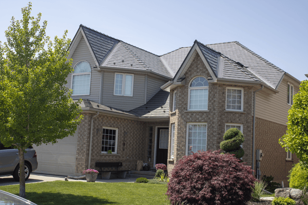 Interlock Aluminum Slate Metal Roofing – Tudor Brown | Guelph, ON (Side elevation)