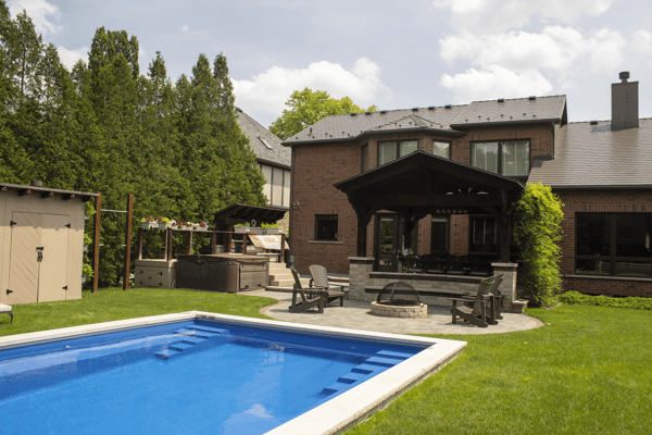 Interlock Aluminum Slate Metal Roofing – Tudor Brown | London, ON (Rear elevation)
