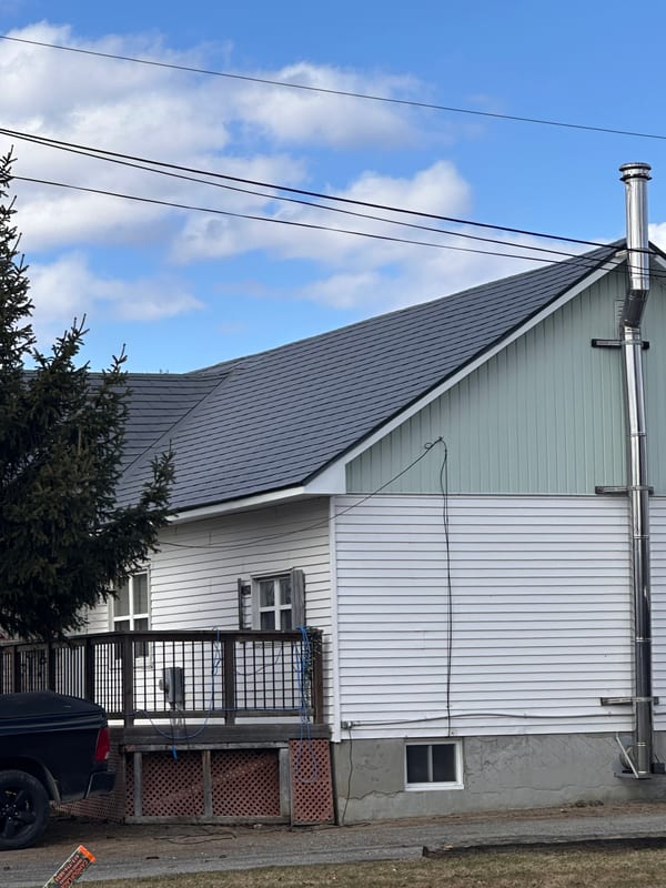 Interlock Aluminum Shingle Metal Roofing – Charcoal Grey | Chesterville, ON (Front-left elevation)