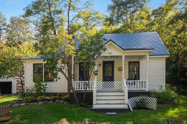 Royal Blue Interlock metal roof in Lyme, NH