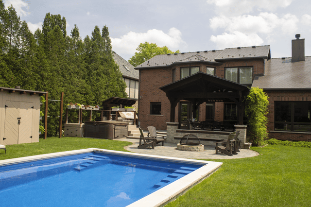 Interlock Aluminum Slate Metal Roofing – Tudor Brown | London, ON (Rear elevation)