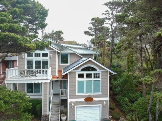Deep Charcoal Interlock metal roof in Lincoln City, OR