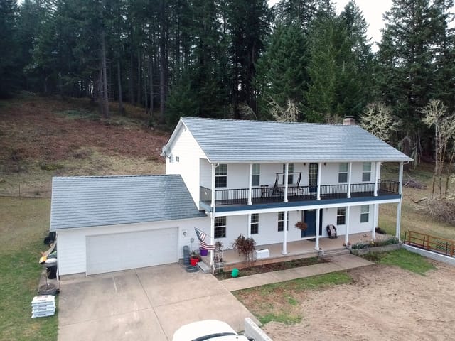 Deep Charcoal Interlock metal roof in Creswell, OR