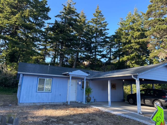 Deep Charcoal Interlock metal roof in Florence, OR